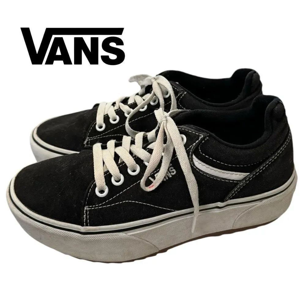 Vans Women’s Canvas Seldan Low Cut Black White Platform Sneakers 7